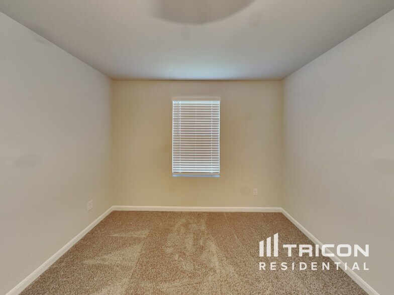 Building Photo - 414 Aberdeen Dr