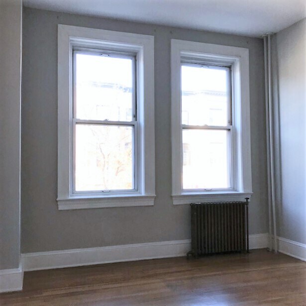 Building Photo - 2315 N Charles St