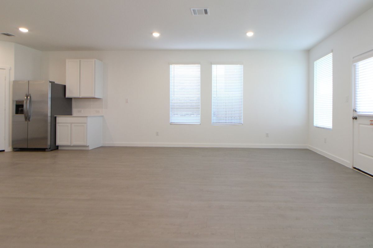 Building Photo - 5128 McKittrick