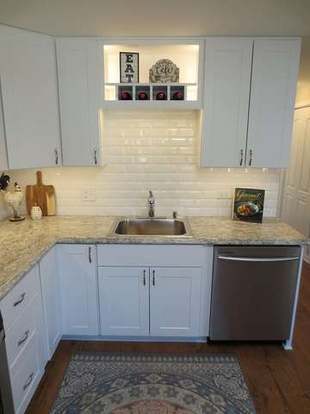 Building Photo - 327 Fairlawn Dr