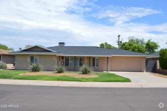Building Photo - 8316 E Wilshire Dr