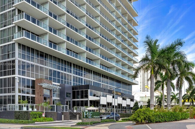 Building Photo - 1100 Biscayne Blvd