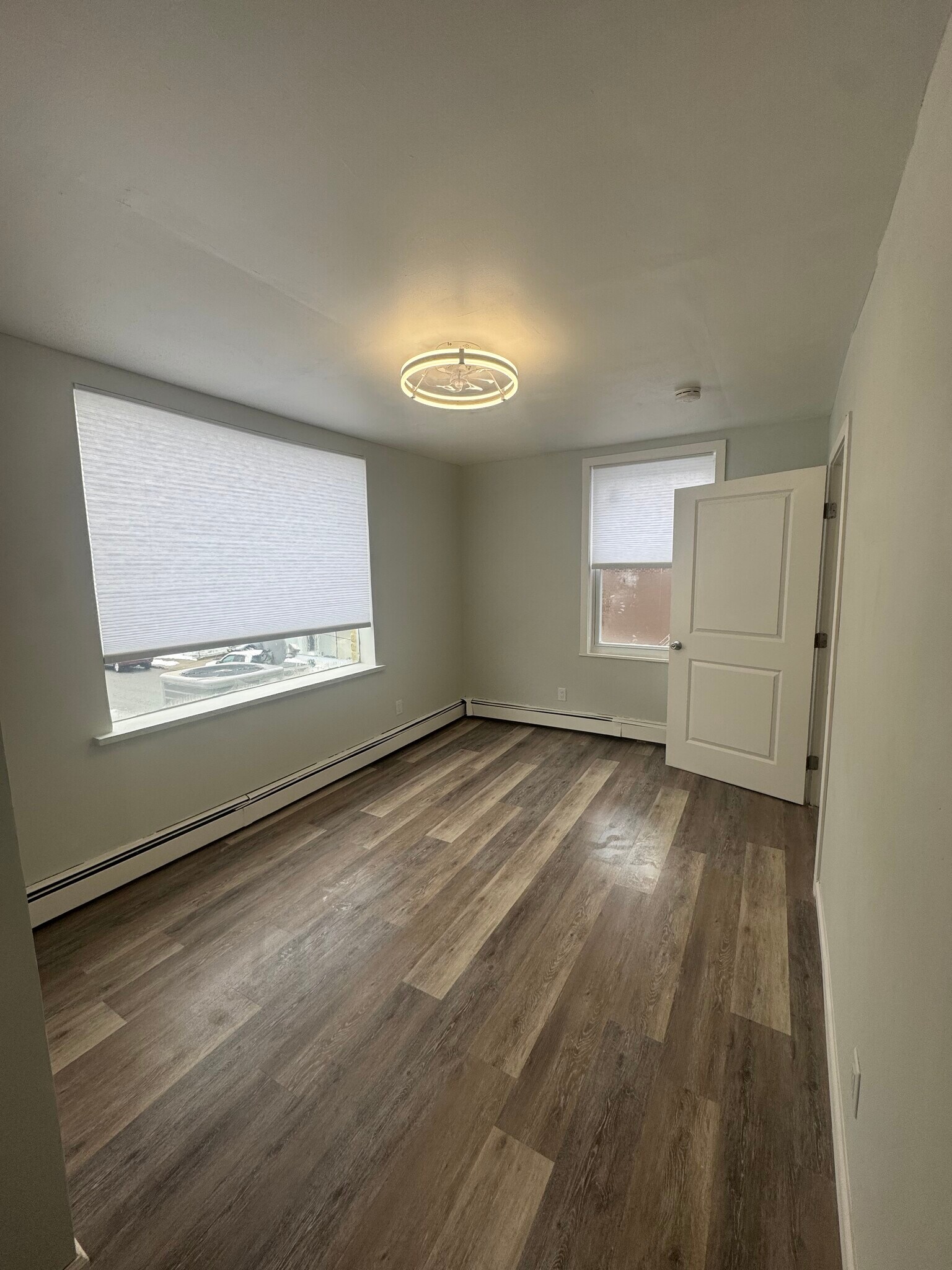 Living room - 309 Knox Ave