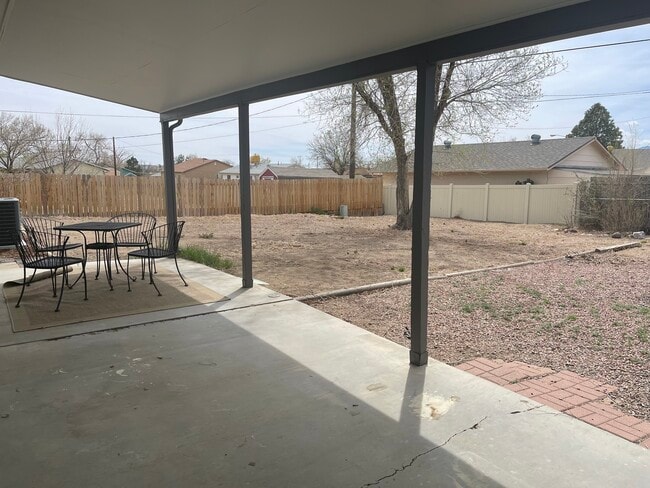 Building Photo - 615 Virginia Ct