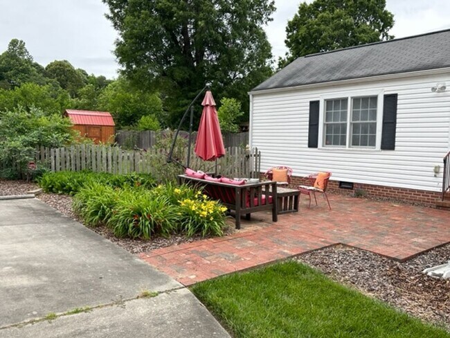 Building Photo - Character and Charm in Gibsonville