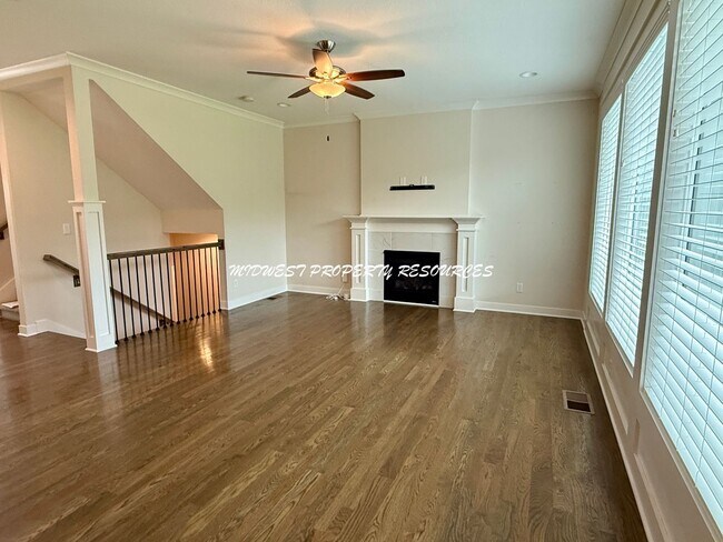 Building Photo - Beautiful 4-Bedroom 2-Story Home with Neighborhood Amenities