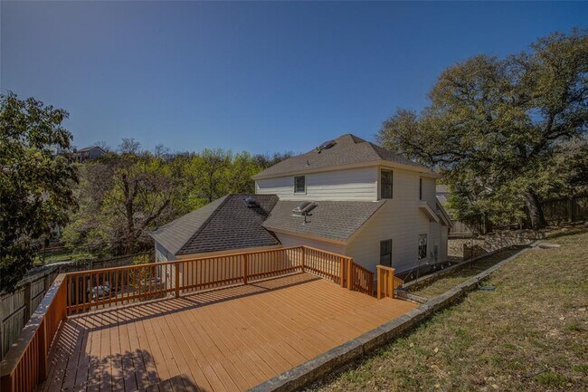 Building Photo - 10002 Talleyran Dr