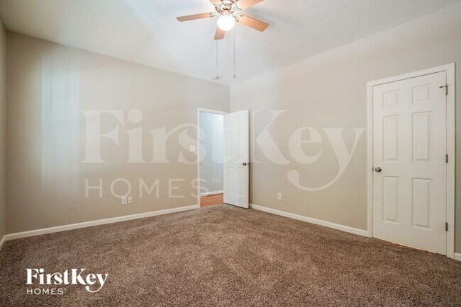 Building Photo - 3501 Donner Trail