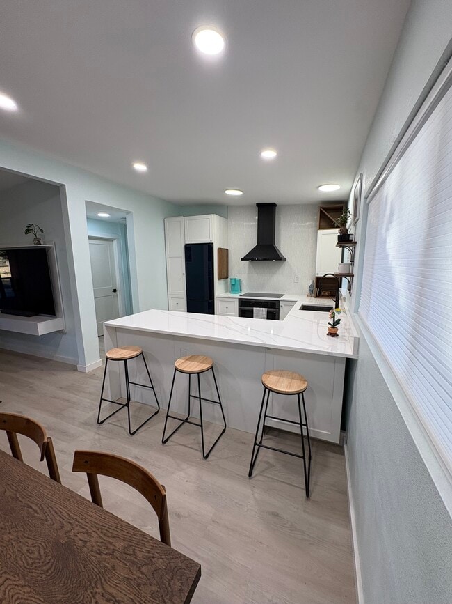 Building Photo - 7705 Poinsetta Ave