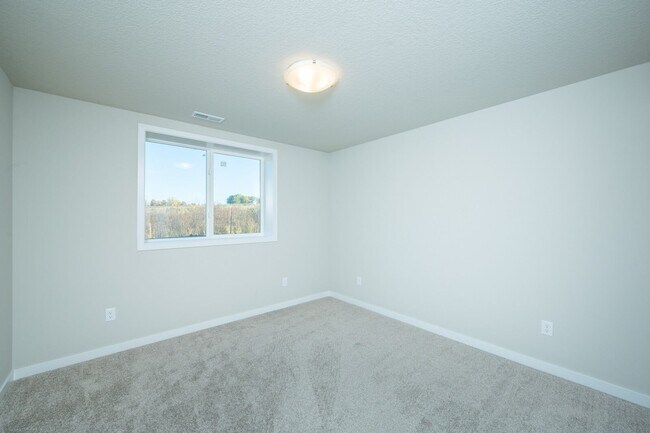 Building Photo - Brand-New 3-Bed Townhome with Attached Garage in Wolf Creek