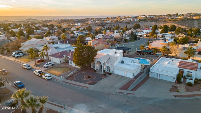 Building Photo - 6205 La Posta Dr