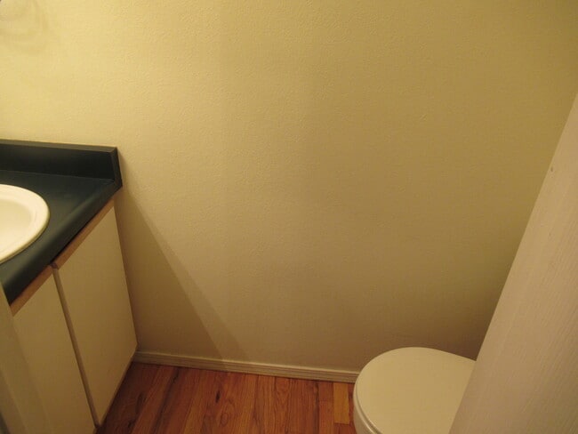 Building Photo - 6154 Colony Cir