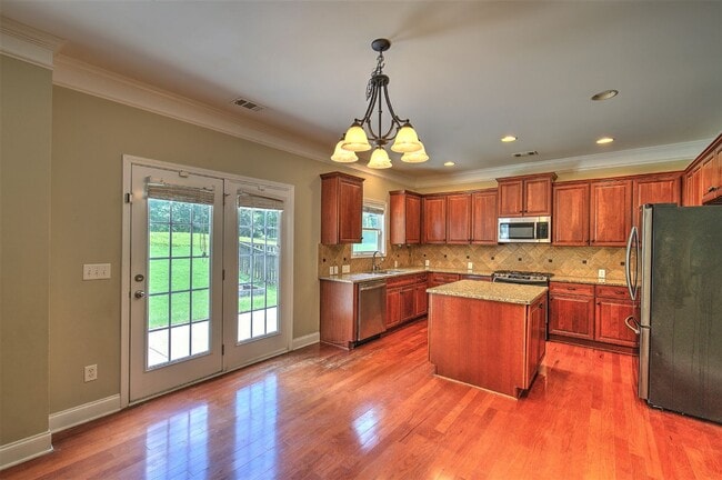 Building Photo - 256 Barbours Lane