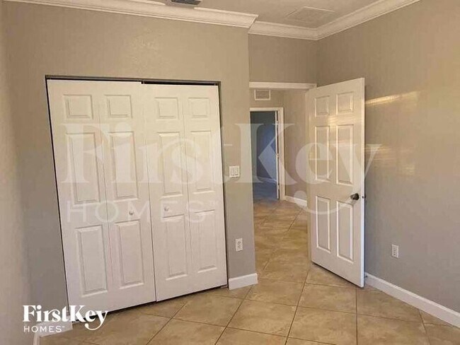 Building Photo - 14123 SW 158th Ct