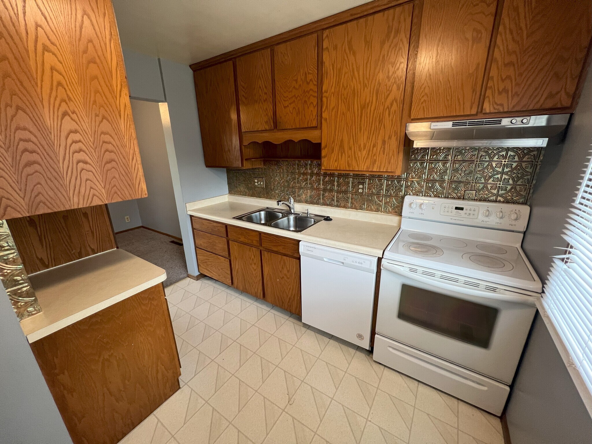 Building Photo - 4041 18th Ave NW