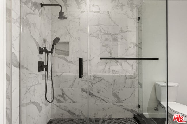 Building Photo - 1155 S Grand Ave