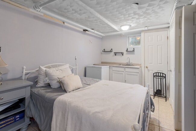 Building Photo - 20 Brae Rd