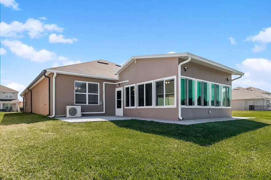 Building Photo - 5751 Marsh Landing Dr