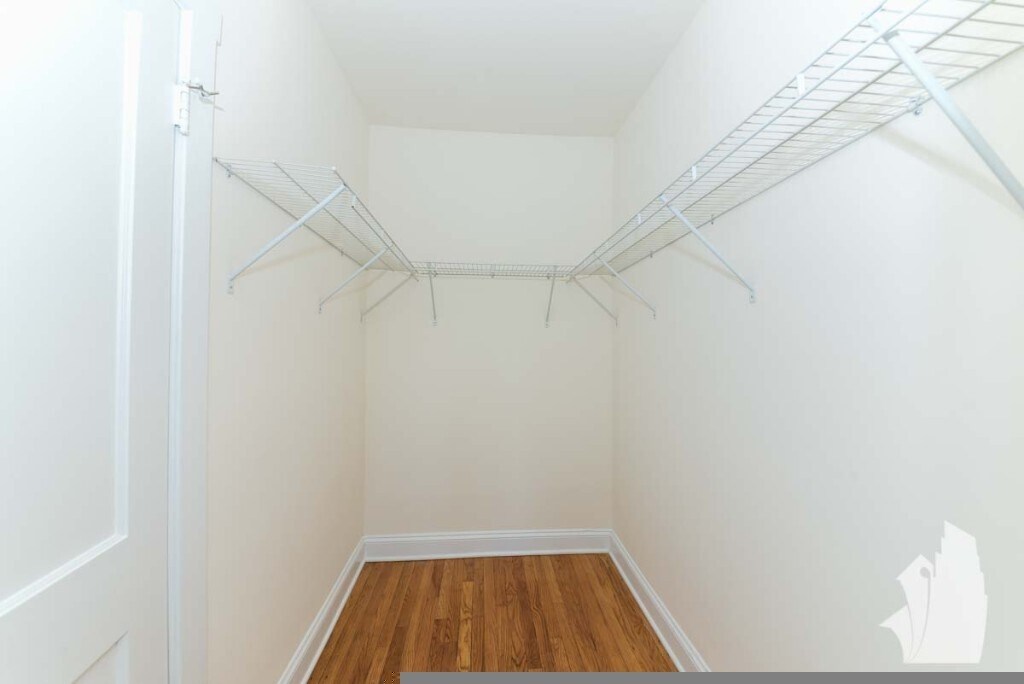 Building Photo - 2747 N Spaulding Ave