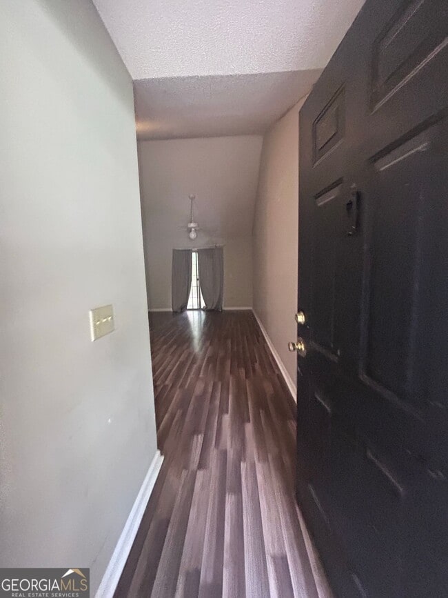 Building Photo - 214 Baltic Ct