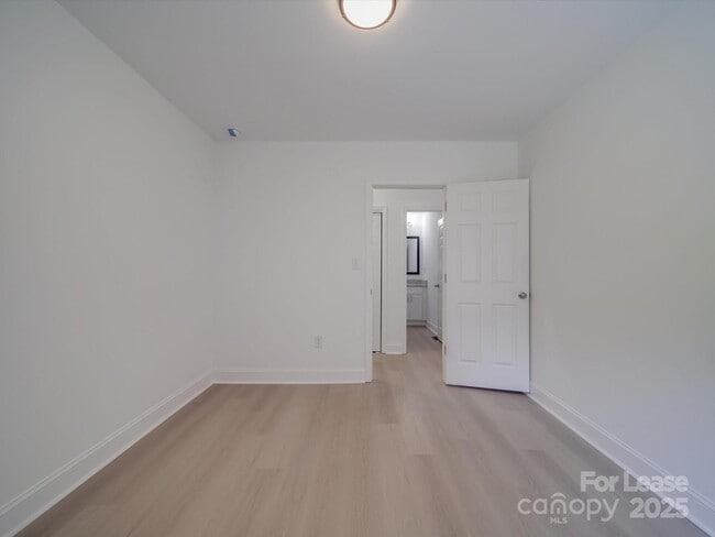 Building Photo - 1012 Wood St