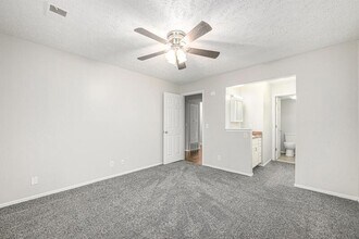 Building Photo - 11812 Arbor St