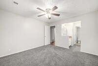 Building Photo - 11812 Arbor St