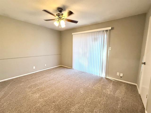 Building Photo - 118 Maple St