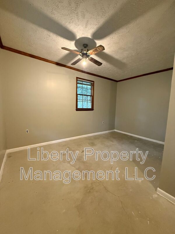 Building Photo - 2958 Walden Rd