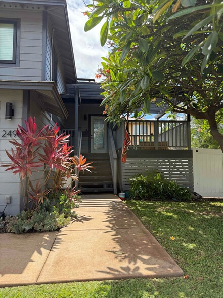 Building Photo - 249 Kawailani Cir