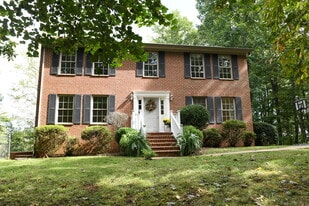 Building Photo - 19295 Briar Patch Dr