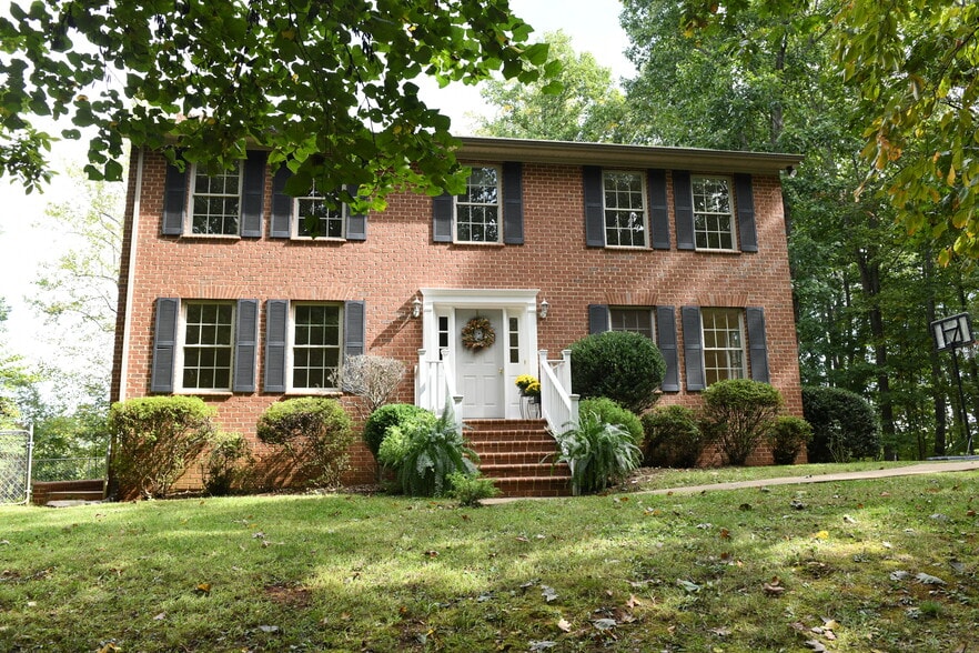 Front of home - 19295 Briar Patch Dr