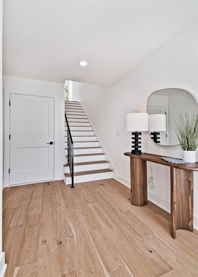 Building Photo - 212 NW 9th St