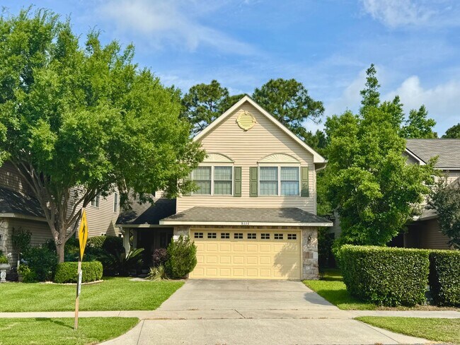 Building Photo - Fully Furnished Coastal Home in Gated Allenwood Community | Steps from Pool, Minutes from Schools...