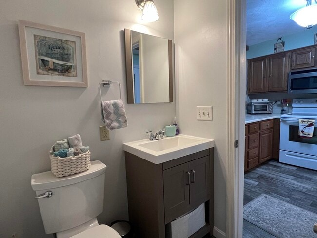 Building Photo - 78 Saco Pines Rd