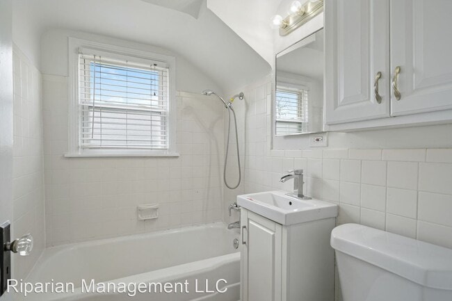 Building Photo - 3 br, 1 bath House - 1077 Ford Blvd