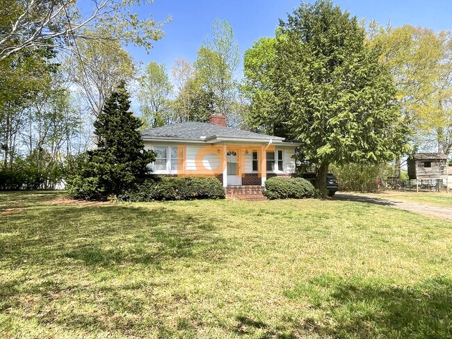 Building Photo - 216 Mountain View Cir