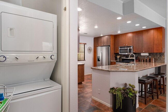 Building Photo - 67232 S Chimayo Dr