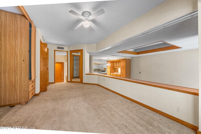 Building Photo - 2930 Ravines Rd