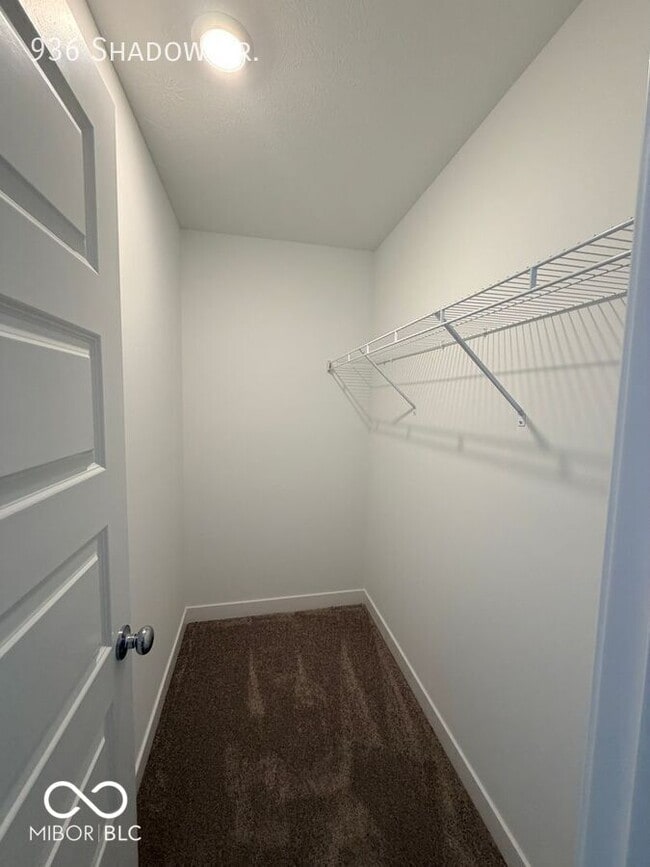 Building Photo - 936 Shadow Dr