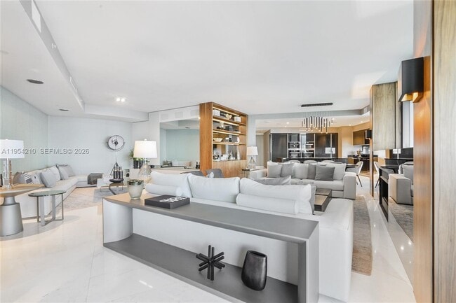 Building Photo - 18555 Collins Ave