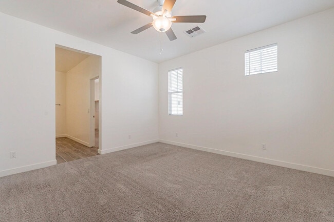 Building Photo - 5538 S Dillon