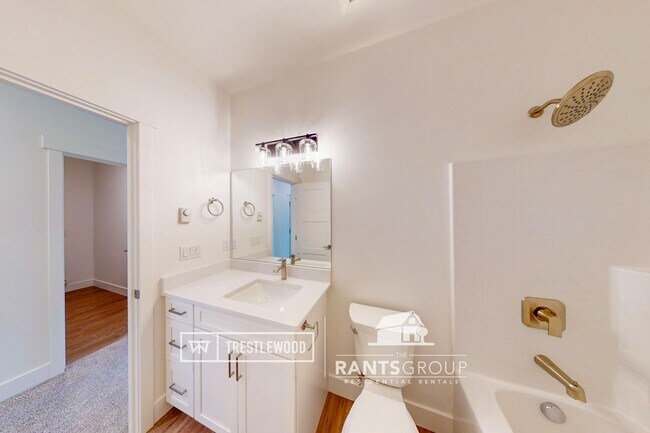 Building Photo - Brand New! Modern Home in Trestlewood – Wh...
