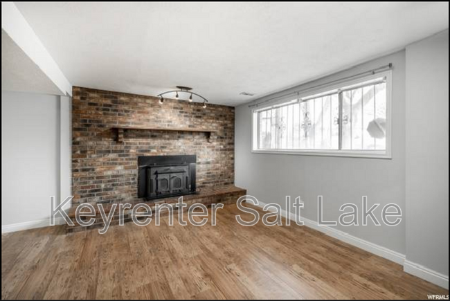 Building Photo - 2373 Jack Cir