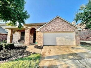 Building Photo - 1721 Flamingo Dr