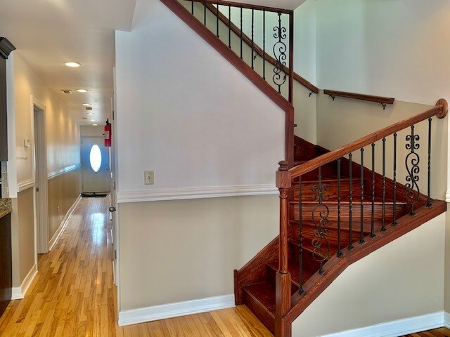 Building Photo - 3002 S Homan Ave