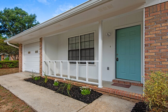 Building Photo - 6572 Bass Ln