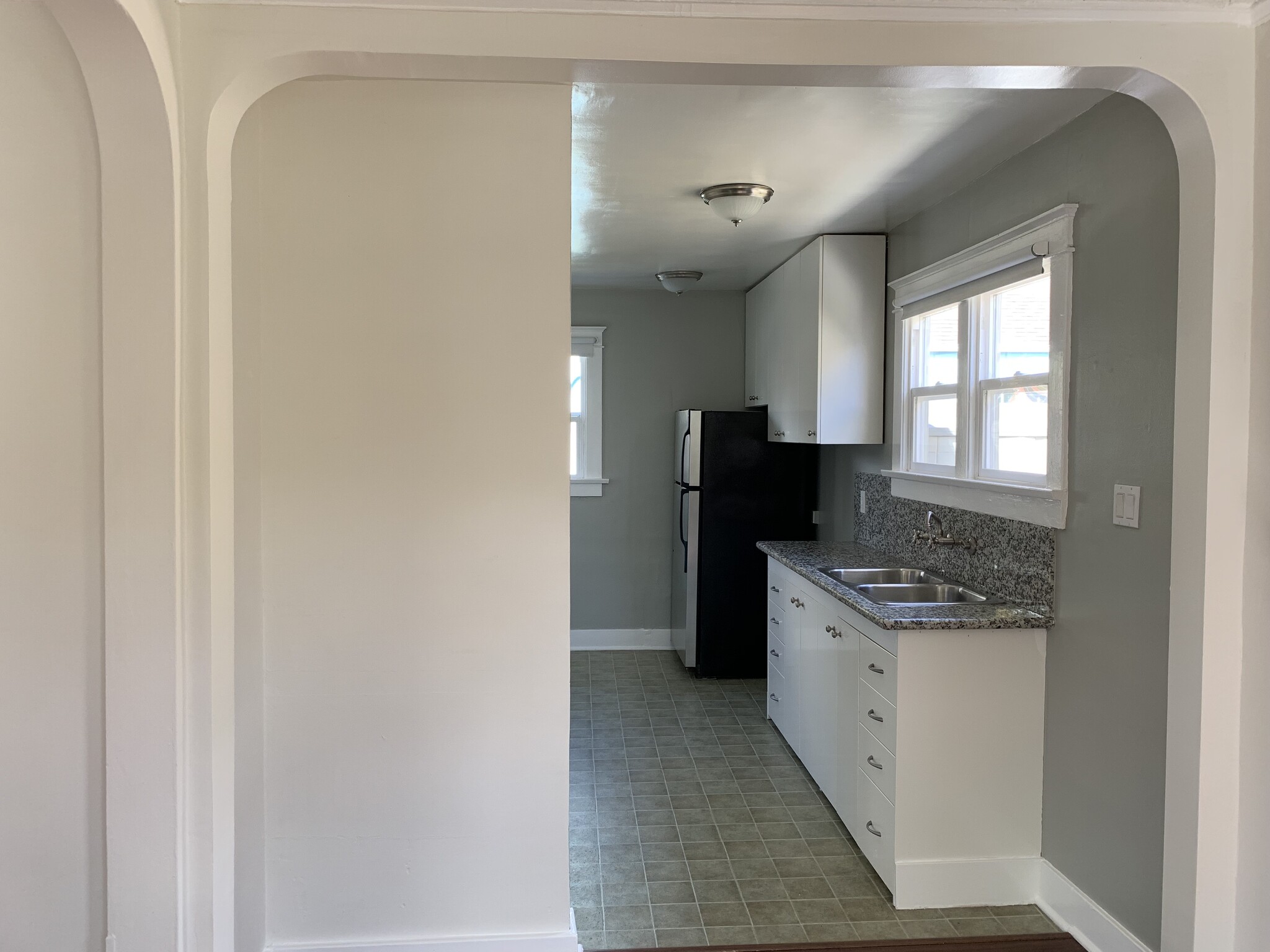 Building Photo - 3532 Helms Ave