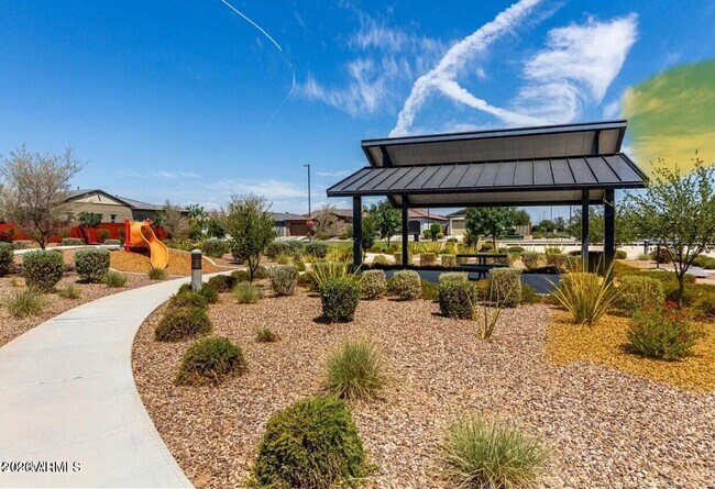 Building Photo - 204 E Taurus Pl