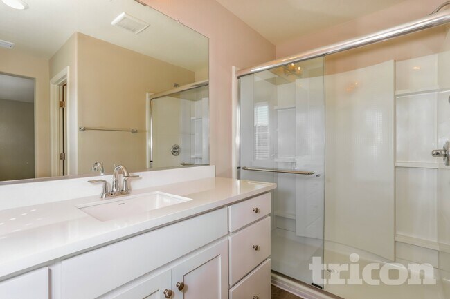 Building Photo - 817 Chisel Ville Ln